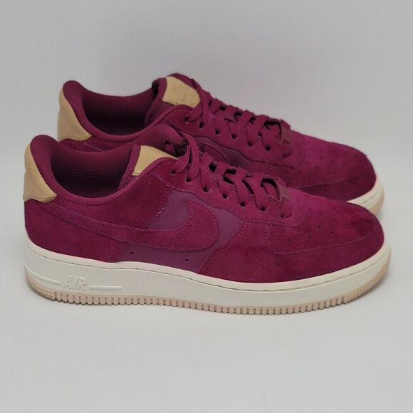 Womens Nike Air Force 1 True Berry Suede Athletic Sneakers Size 7.5 896185-602 - Picture 1 of 13